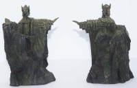 TOLKIEN Władca Pierścieni - Podpórki Argonath (The Argonath Bookends) - Sideshow Weta Collectibles.